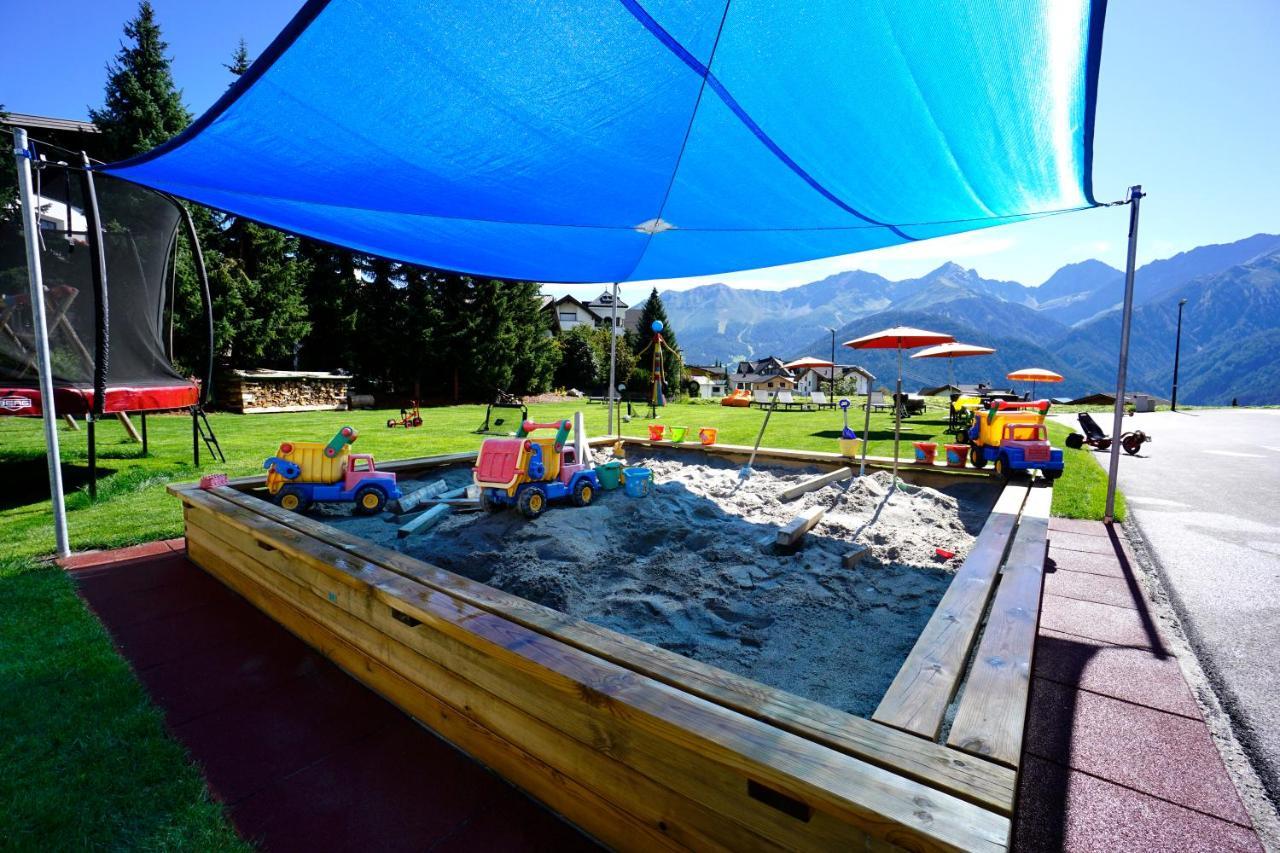 Apart-Hotel Alpinsonnenresidenz Fiss Eksteriør billede