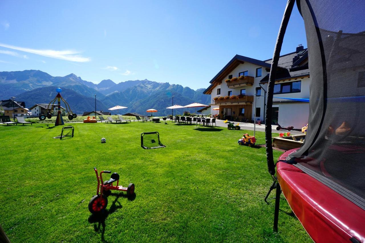 Apart-Hotel Alpinsonnenresidenz Fiss Eksteriør billede