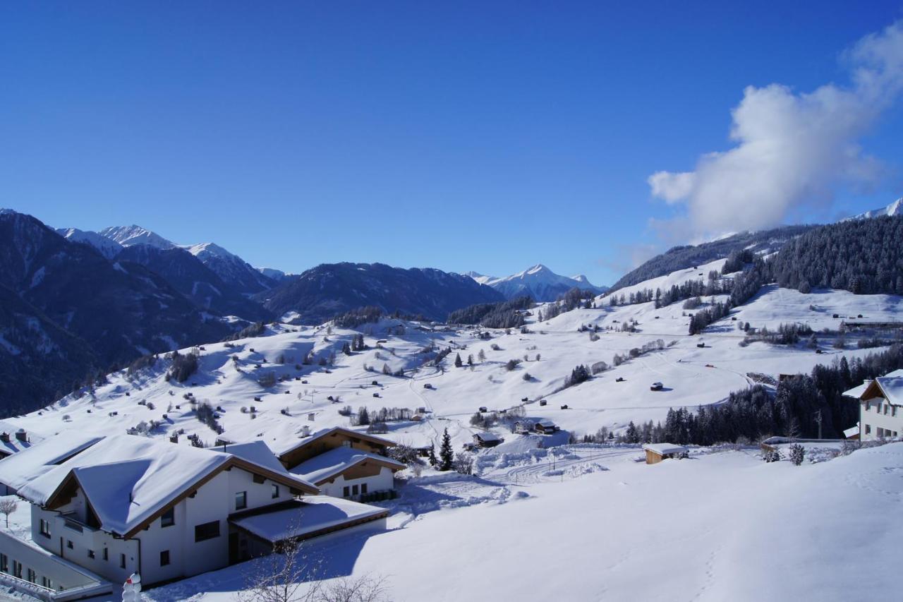 Apart-Hotel Alpinsonnenresidenz Fiss Eksteriør billede